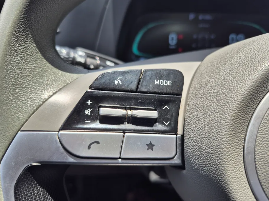 2024 Hyundai Elantra Smart 