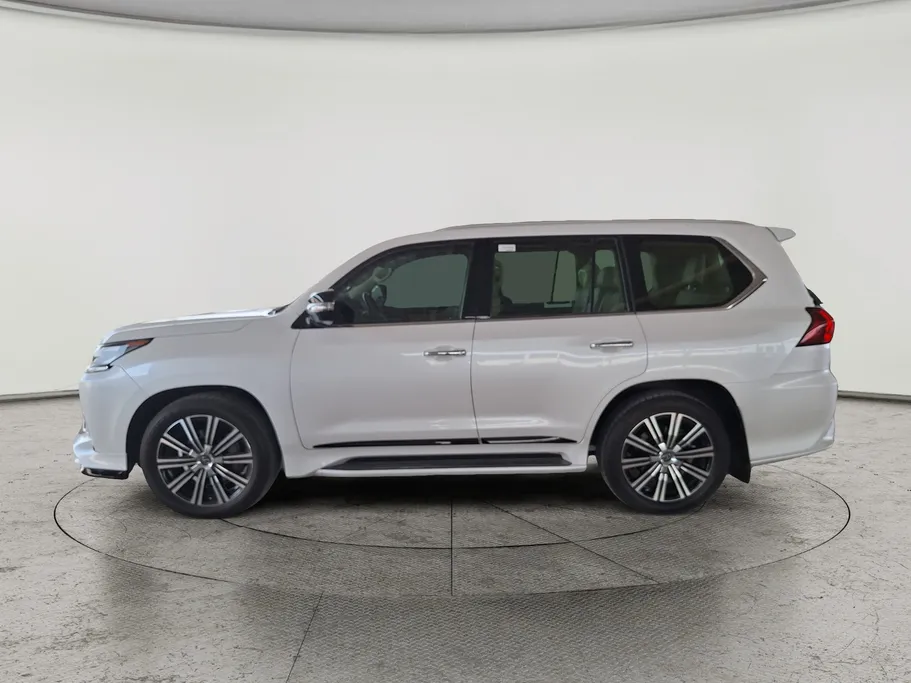 لكزس LX 570 S 2021 