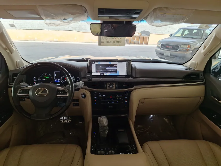 2021 Lexus LX 570 S 