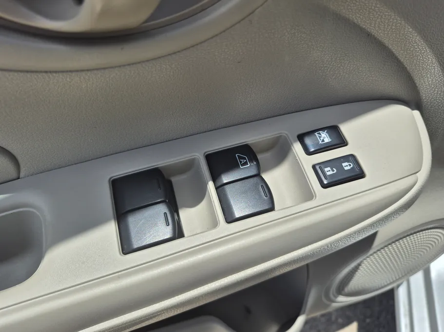 2023 Nissan Sunny SV Comfort 