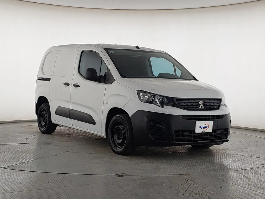 2023 Peugeot Partner Short van 