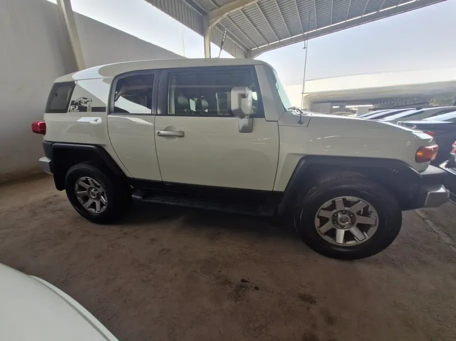 تويوتا اف جي FJ Cruiser 2022 