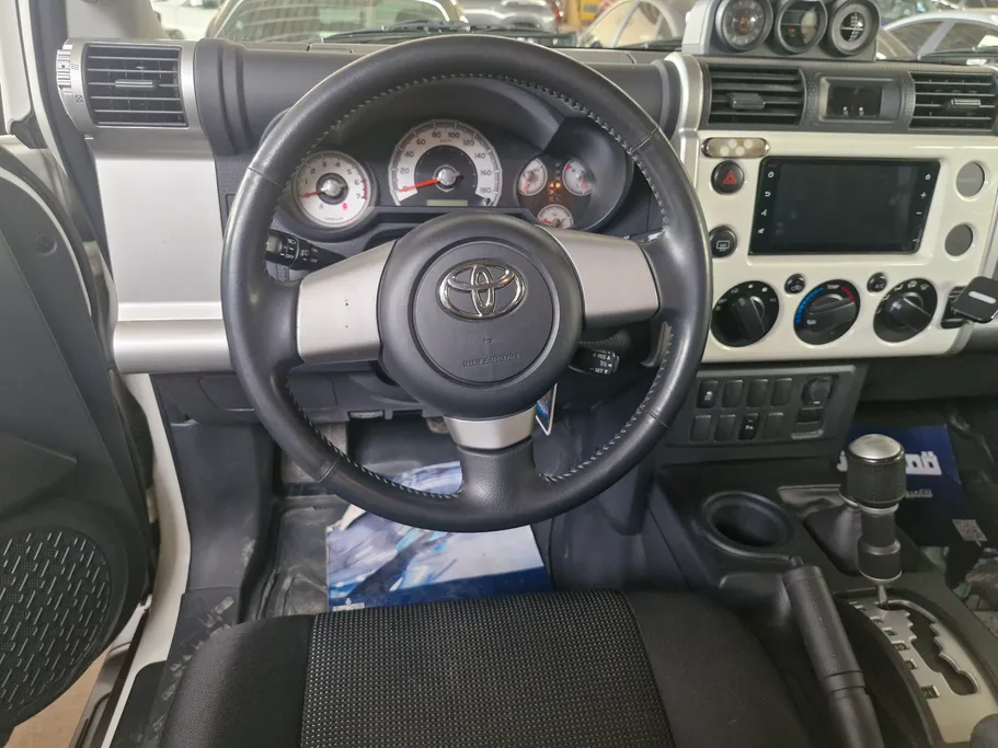 تويوتا اف جي FJ Cruiser 2022 