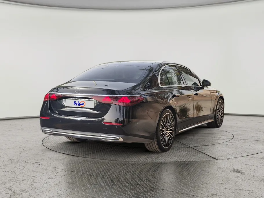 2025 Mercedes E 300 