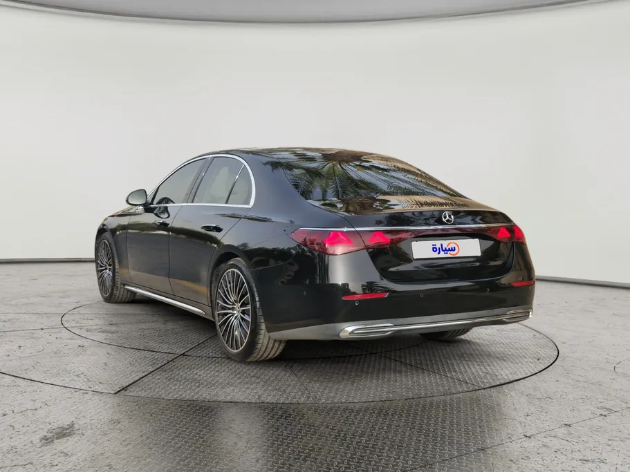 2025 Mercedes E 300 