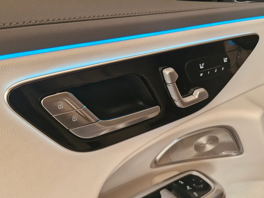 2025 Mercedes E 300 