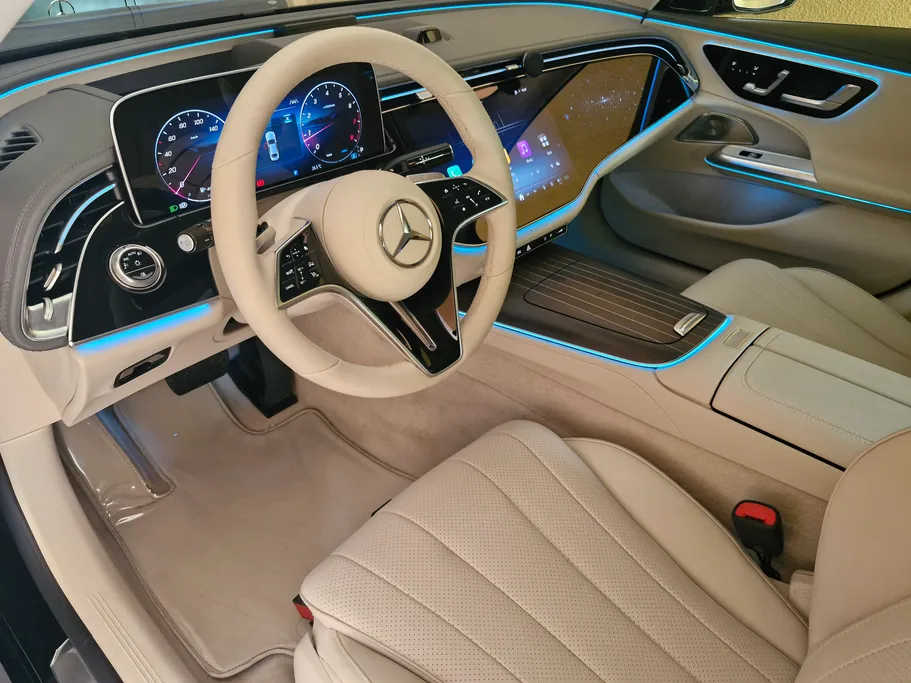 2025 Mercedes E 300 