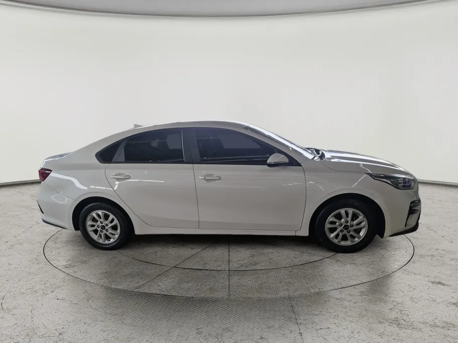 2021 Kia K3 LX 
