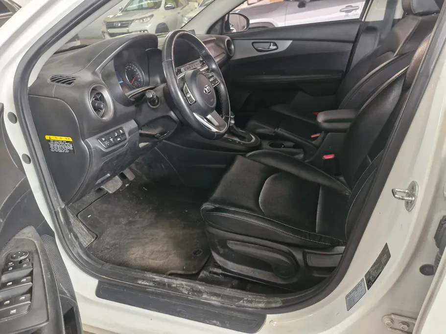 2021 Kia K3 LX 