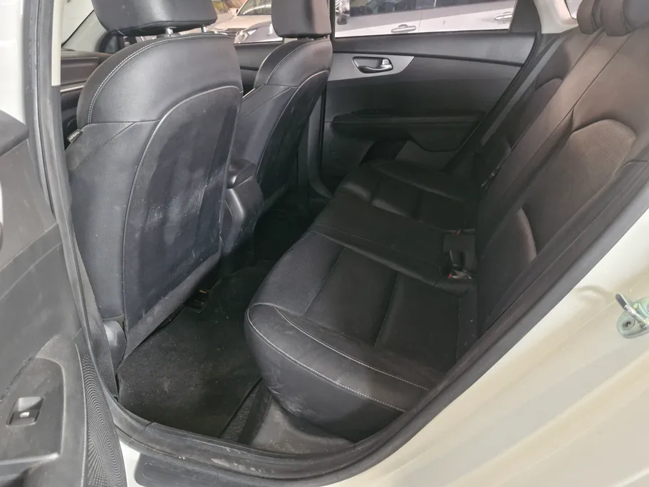 2021 Kia K3 LX 