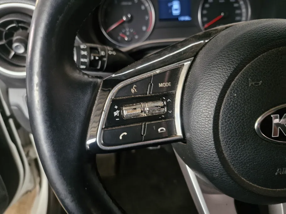 2021 Kia K3 LX 