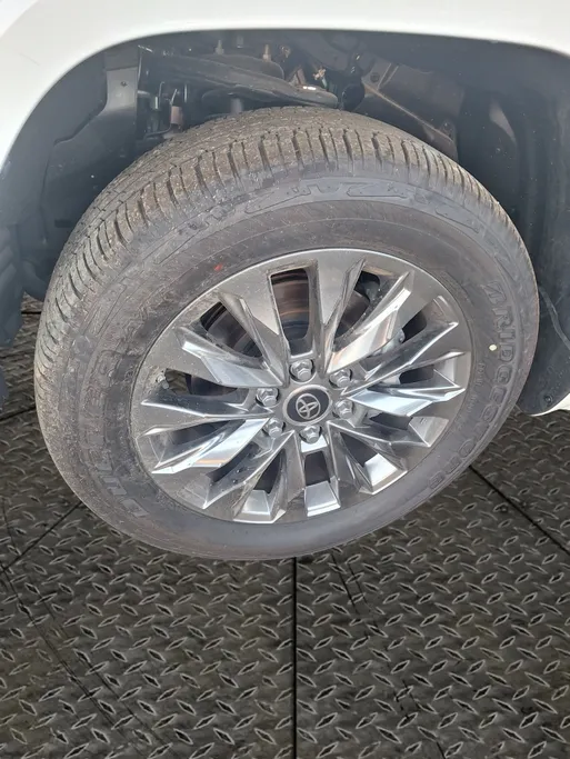 2025 Toyota Land Cruiser GXR5 