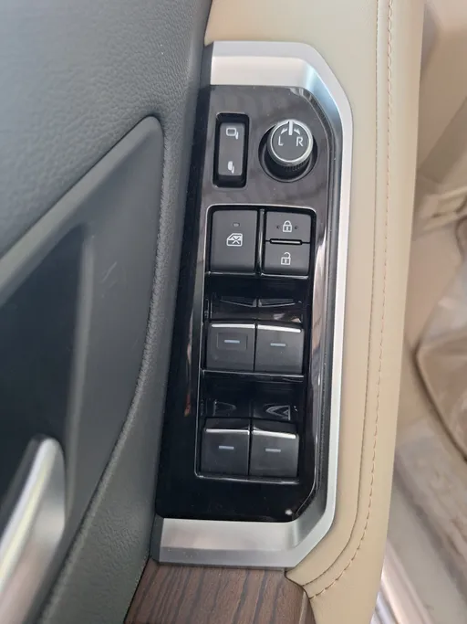 2025 Toyota Land Cruiser GXR5 