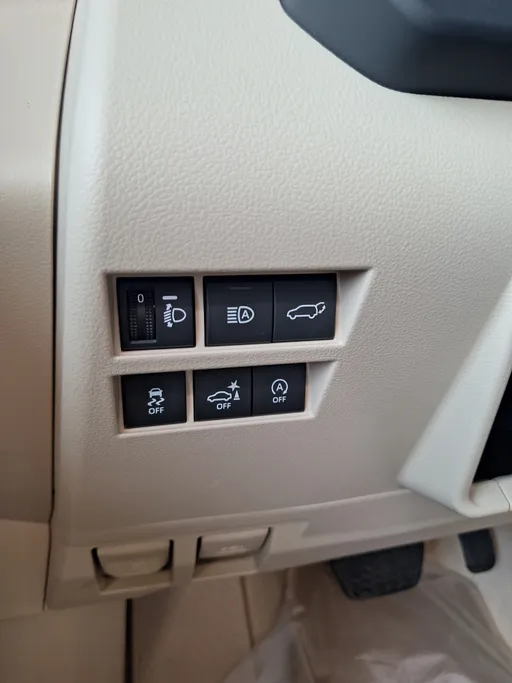 2025 Toyota Land Cruiser GXR5 