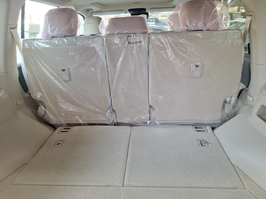 2025 Toyota Land Cruiser GXR5 