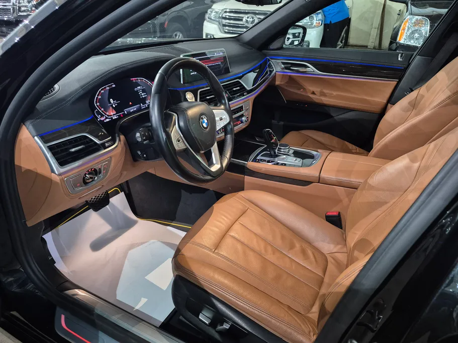 2022 BMW 7 Series 730Li 