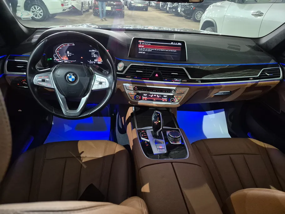 2022 BMW 7 Series 730Li 