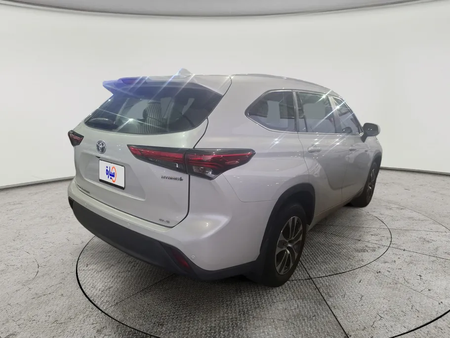 2023 Toyota Highlander GLE 