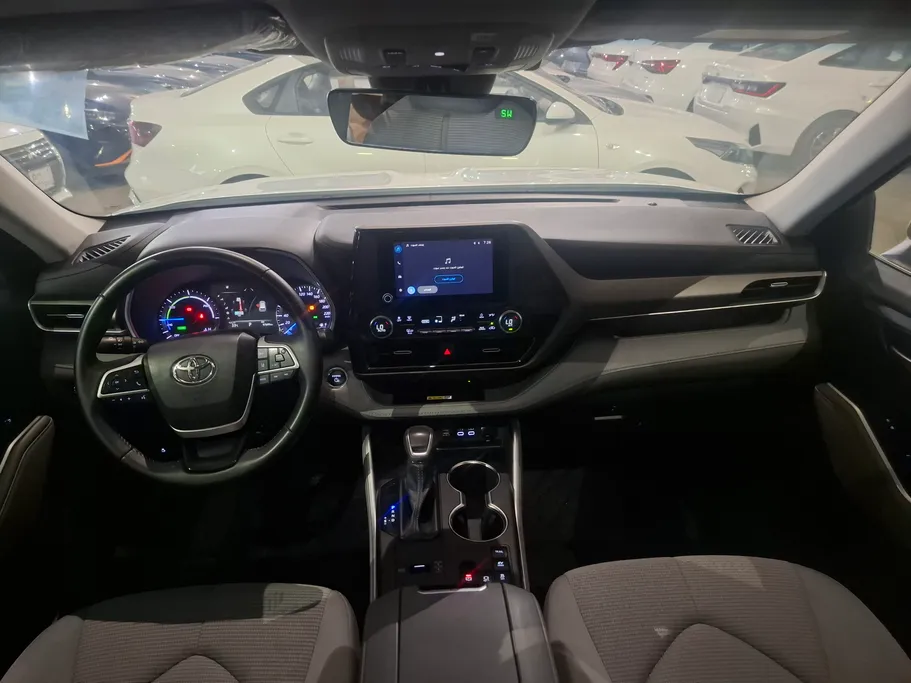 2023 Toyota Highlander GLE 