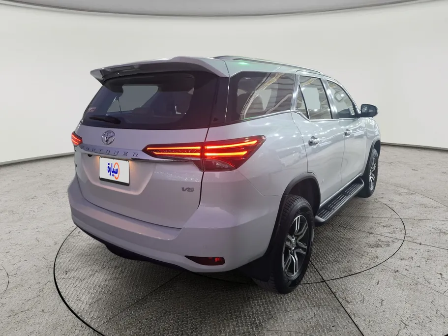 2023 Toyota Fortuner VX 