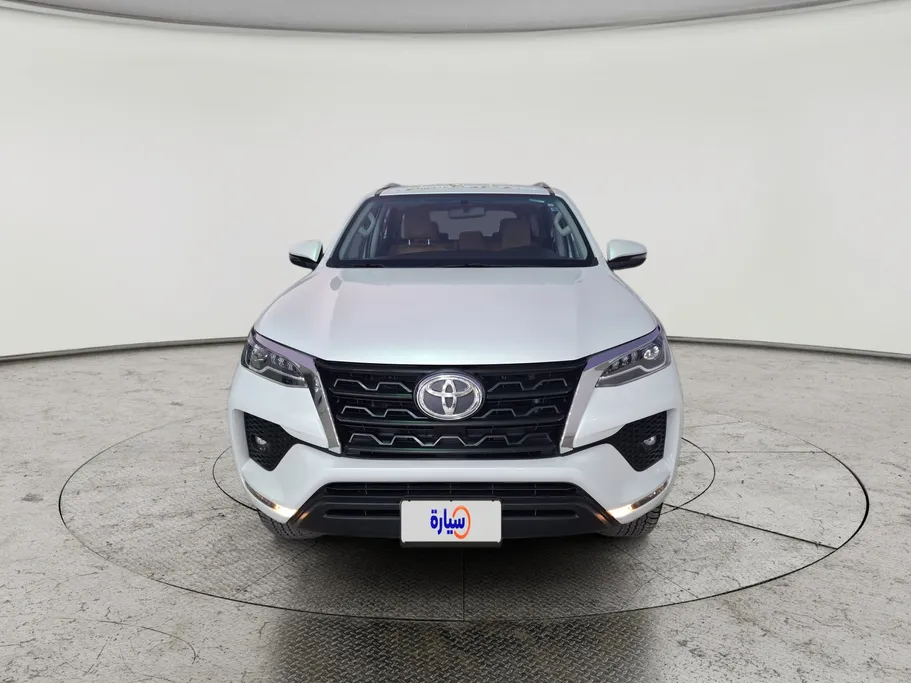 2023 Toyota Fortuner VX 