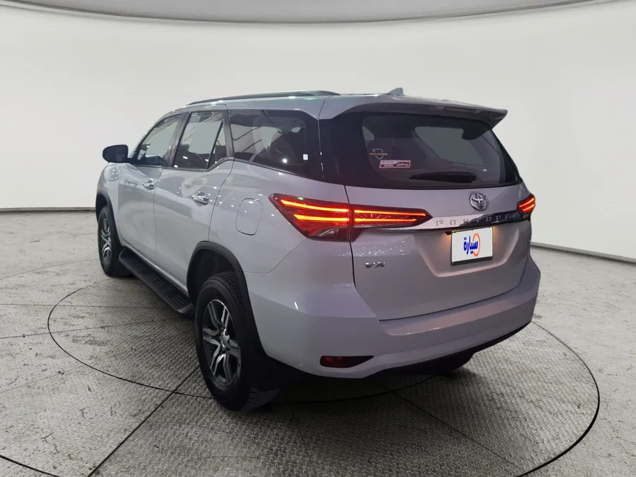 2023 Toyota Fortuner VX 