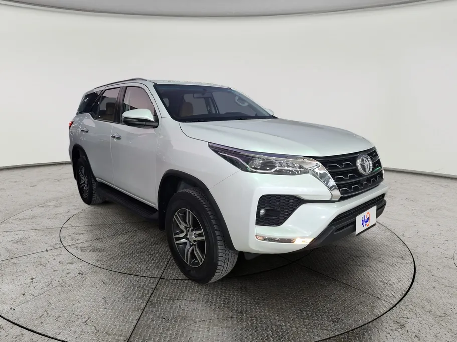 2023 Toyota Fortuner VX 
