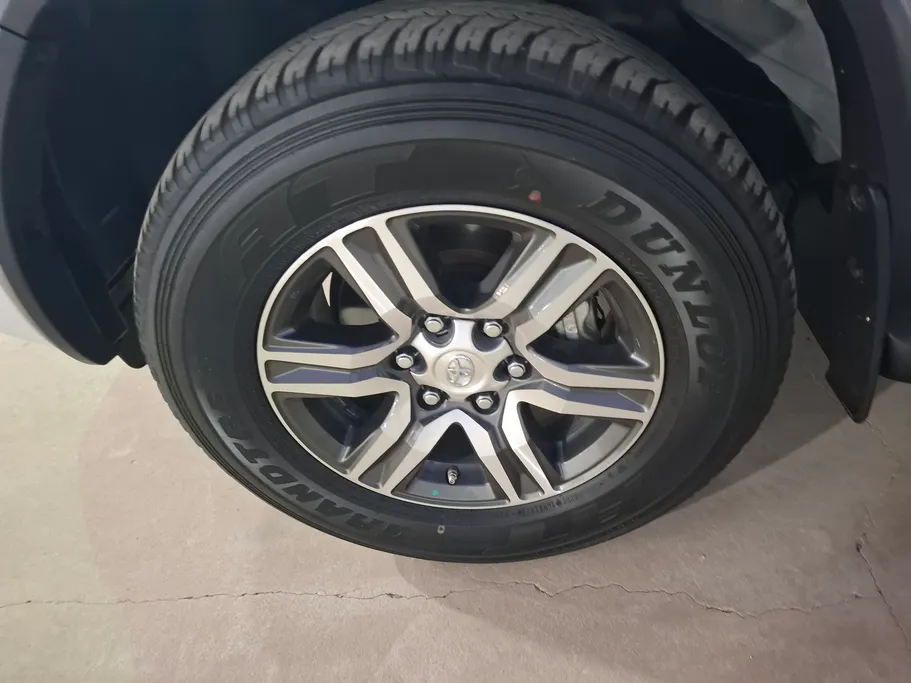 2023 Toyota Fortuner VX 