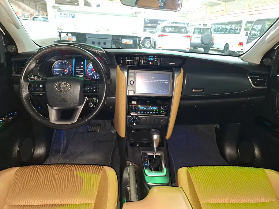 2023 Toyota Fortuner VX 