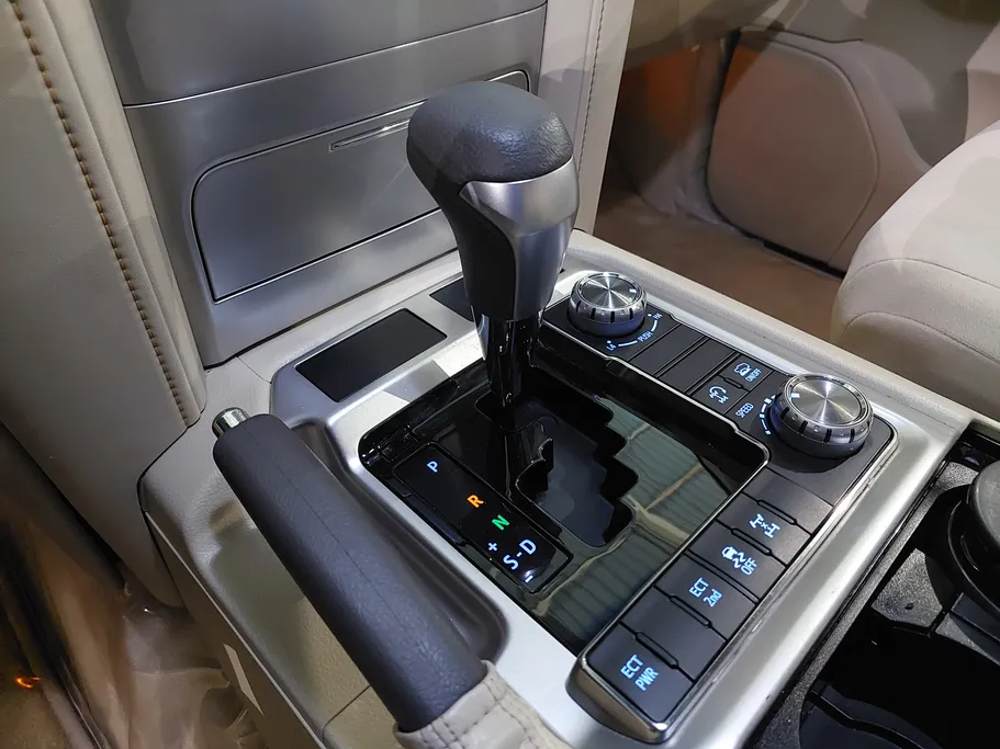 2018 Toyota Land Cruiser GXR 