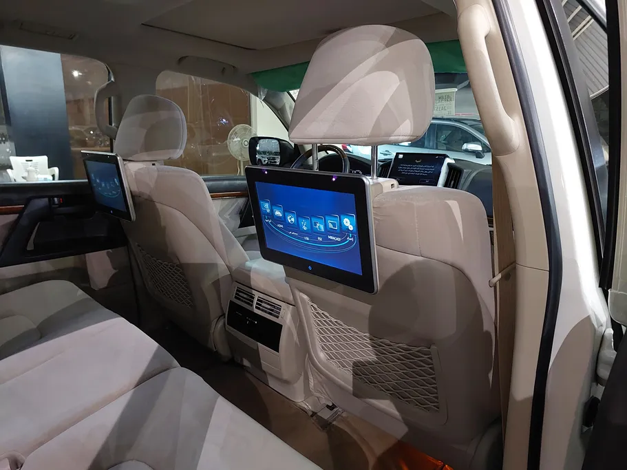 2018 Toyota Land Cruiser GXR 