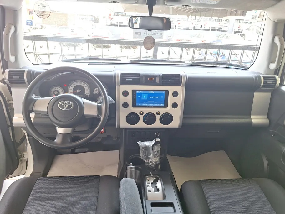 تويوتا اف جي FJ Cruiser 2023 