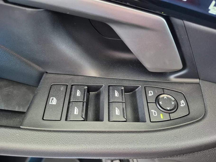 2024 BMW 5 Series 520i 