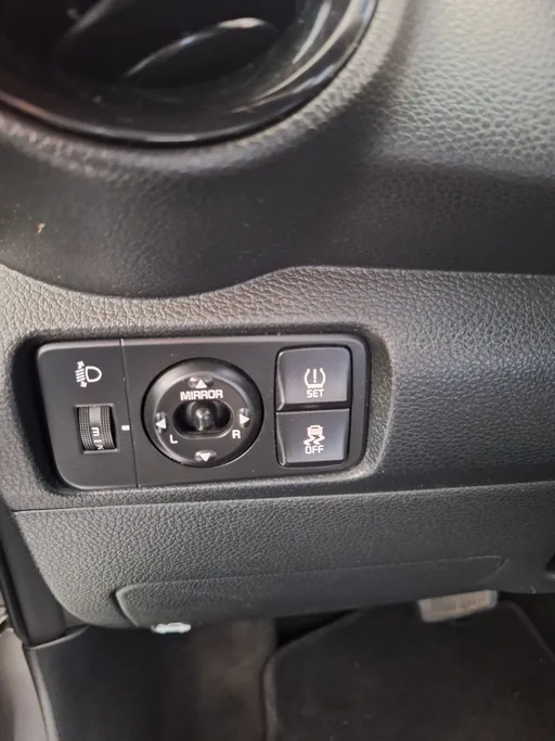 2023 Kia Pegas GL 