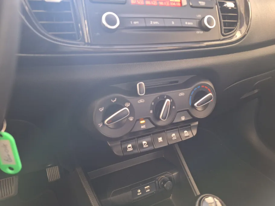 2023 Kia Pegas GL 