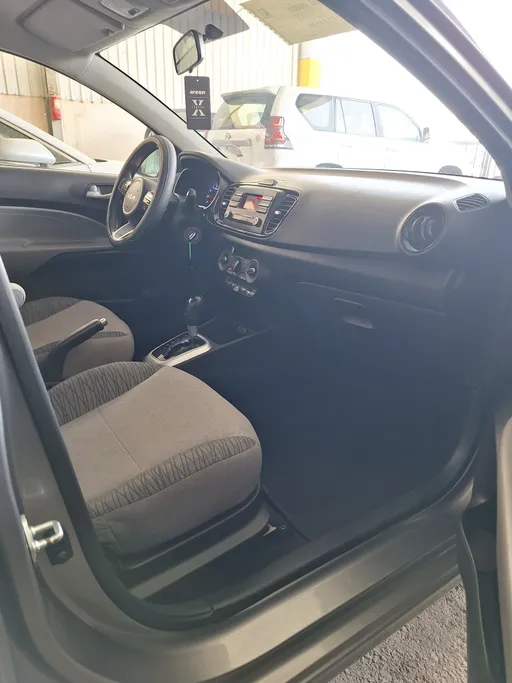 2023 Kia Pegas GL 