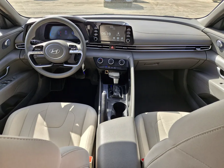 2024 Hyundai Elantra Fleet 
