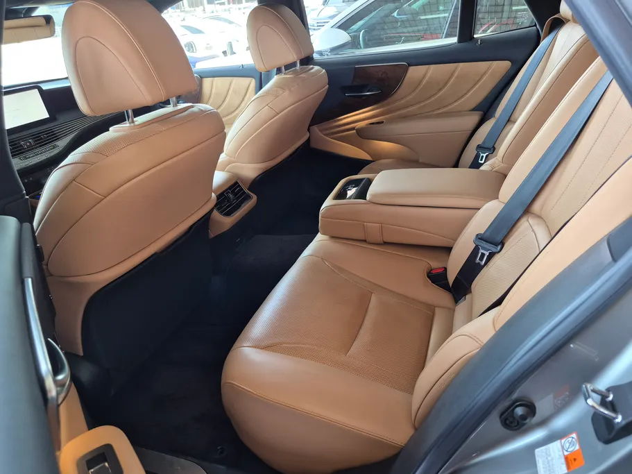 لكزس LS 350 AA Elegant 2023 