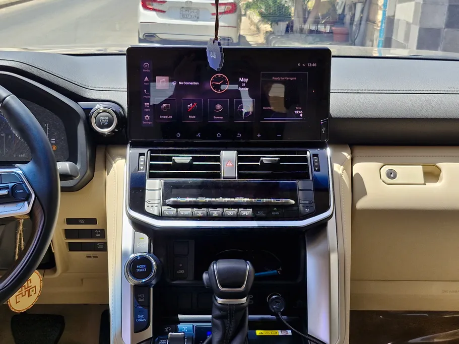 2025 Toyota Land Cruiser GXR4 