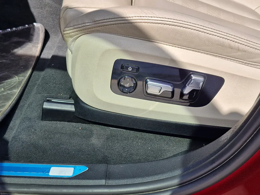 2022 BMW X Series 6 xDrive 40i 