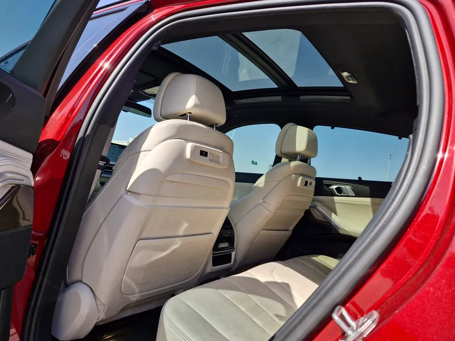 2022 BMW X Series 6 xDrive 40i 