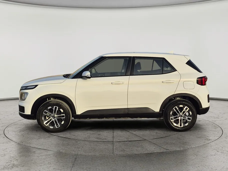 2025 Hyundai Venue Smart 