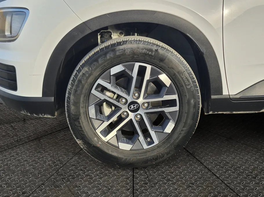 2025 Hyundai Venue Smart 