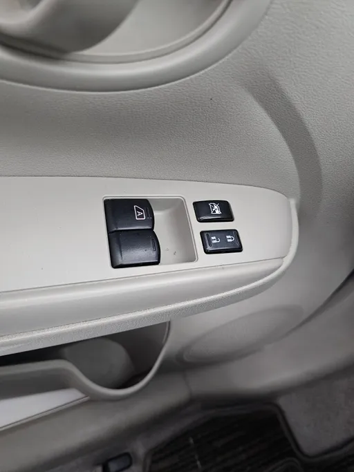 2022 Nissan Sunny SV 
