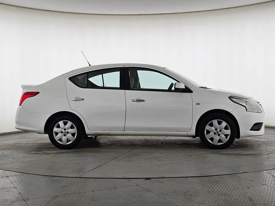 2022 Nissan Sunny SV 