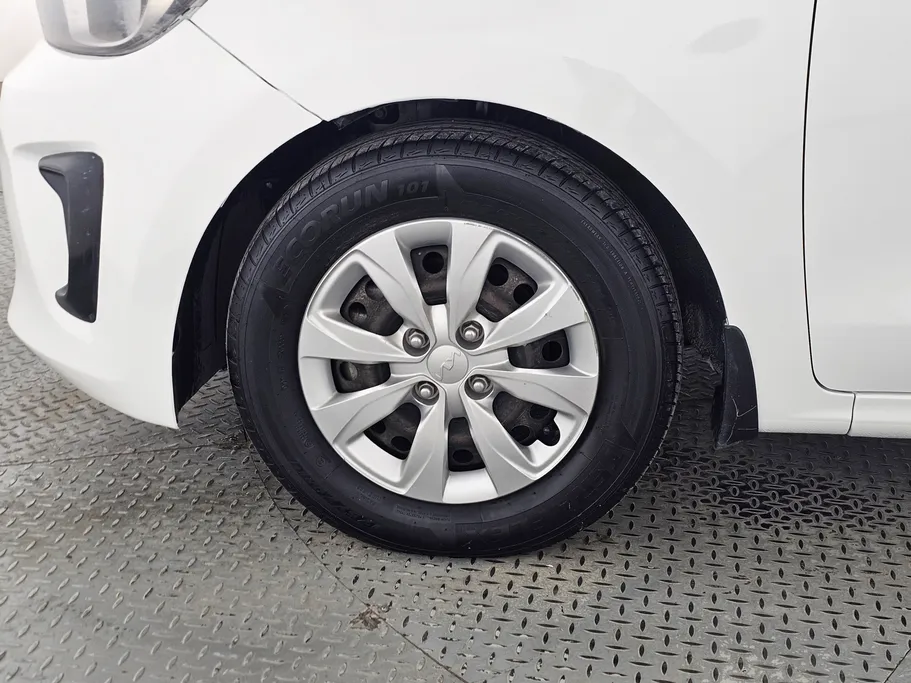 2022 Kia Pegas LX 