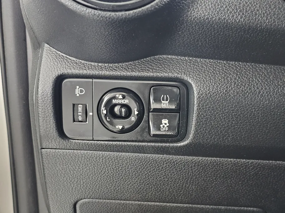 2022 Kia Pegas LX 