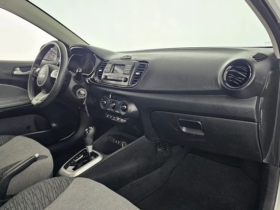 2022 Kia Pegas LX 