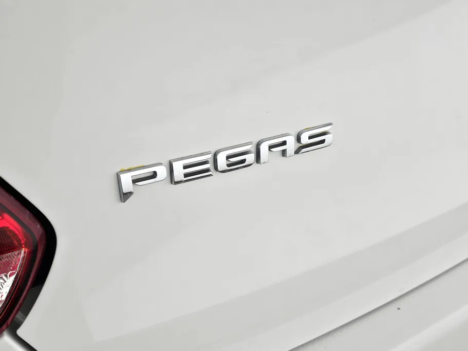 2022 Kia Pegas LX 