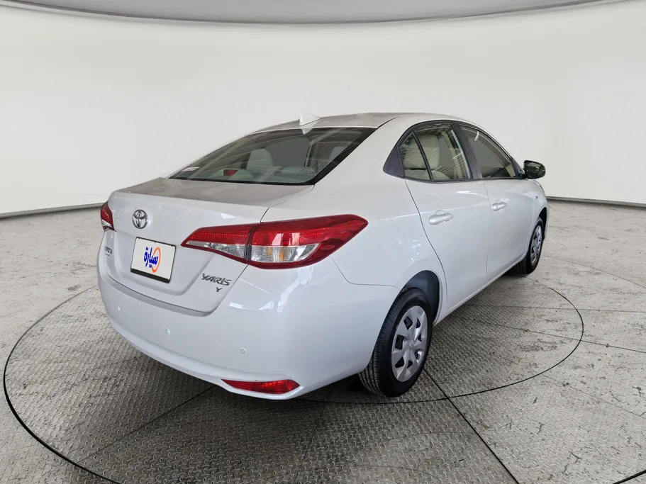 2022 Toyota Yaris  Y 
